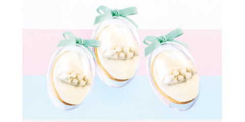 Egg in Transparent Plastic That Can be Opened to Fill
